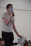 018