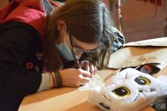 093