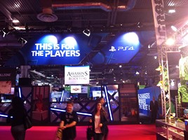 PGW13 - Stand Sony PS4 01