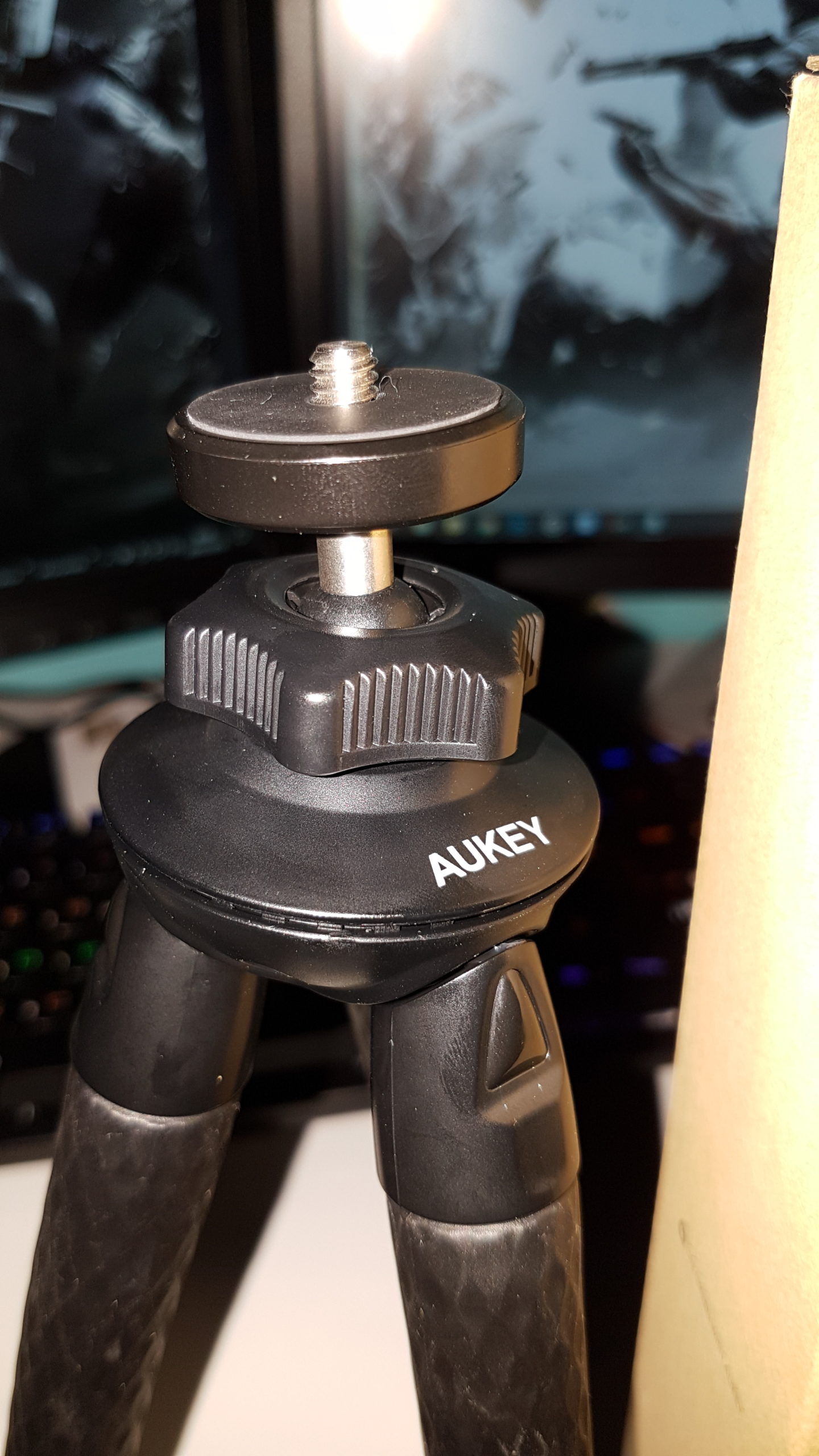 Trépied Aukey CP-T05